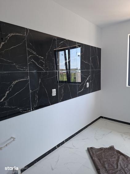 Casă cu 2 camere cu Teren 240 Mp în Central