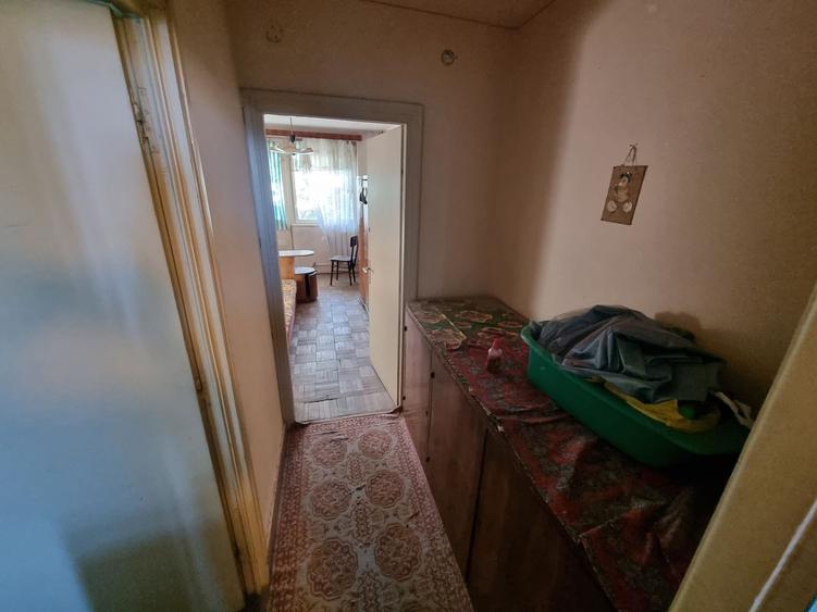 Apartament cu 2 camere semidecomandat în Abator