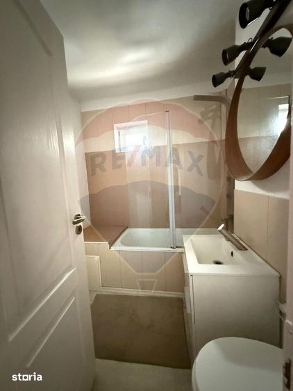 Apartament cu 4 camere decomandat, mobilat în 1 Mai