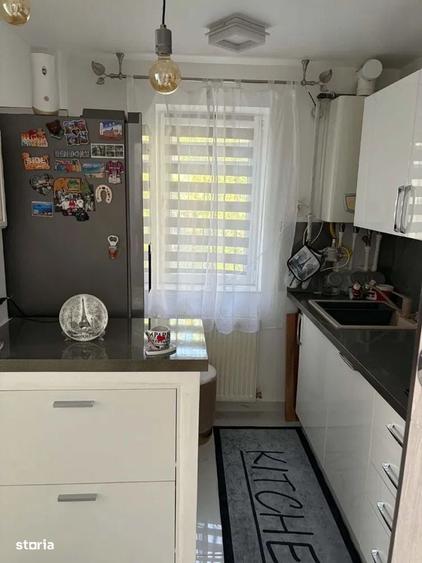 Apartament cu 2 camere semidecomandat în Săsar