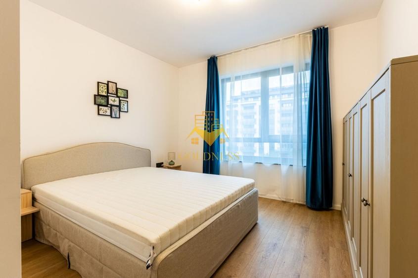 Apartament cu 3 camere semidecomandat, mobilat în Iris