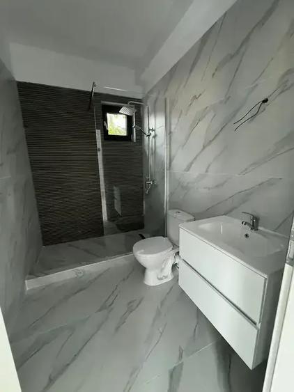 Casă cu 3 camere cu Canalizare în Afumați