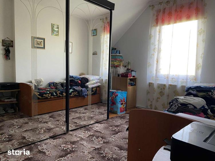 Casă cu 5 camere cu Teren 1000 Mp în Central