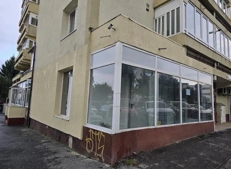 Spațiu comercial, de 107 mp, în Calea București