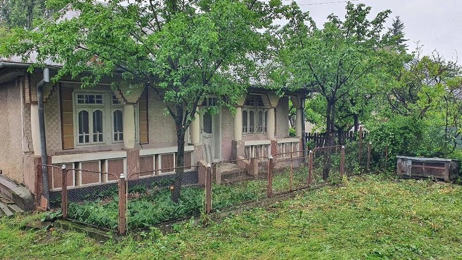 Casă cu Teren 2312 Mp în Ruginești