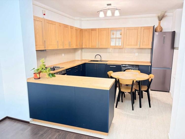 Apartament cu 2 camere decomandat în Central