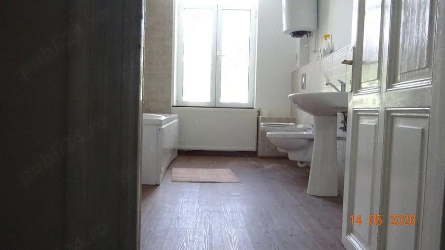Spațiu comercial, de 183 mp, în Central