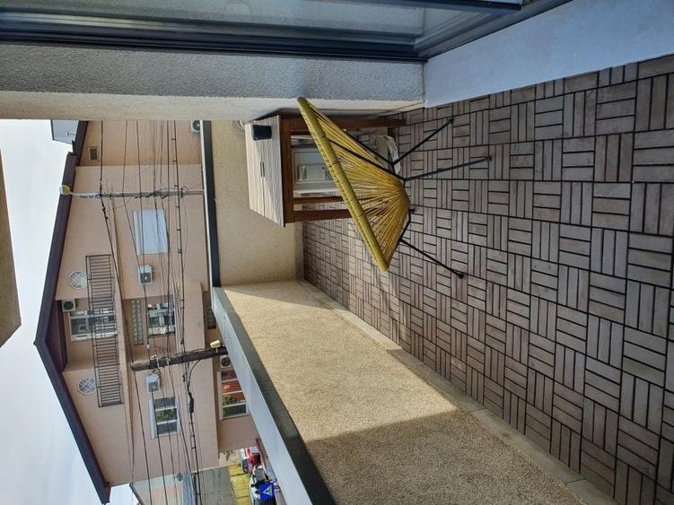 Apartament cu 3 camere decomandat în Domenii