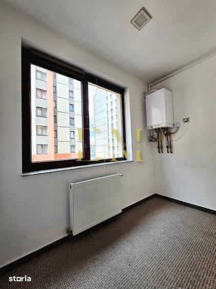 Apartament cu 3 camere în Tractorul