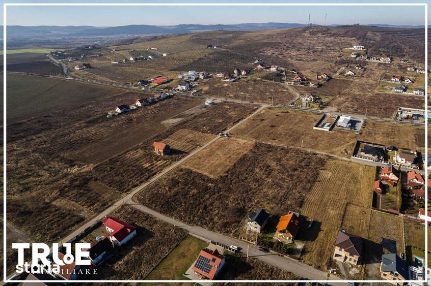 Teren de 3000 mp, în Central