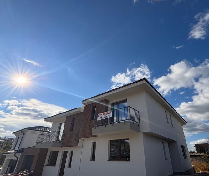 Duplex cu 4 camere cu Canalizare în Borhanci