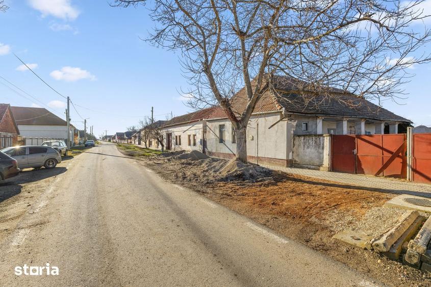 Casă cu 3 camere cu Teren 591 Mp în Vinga