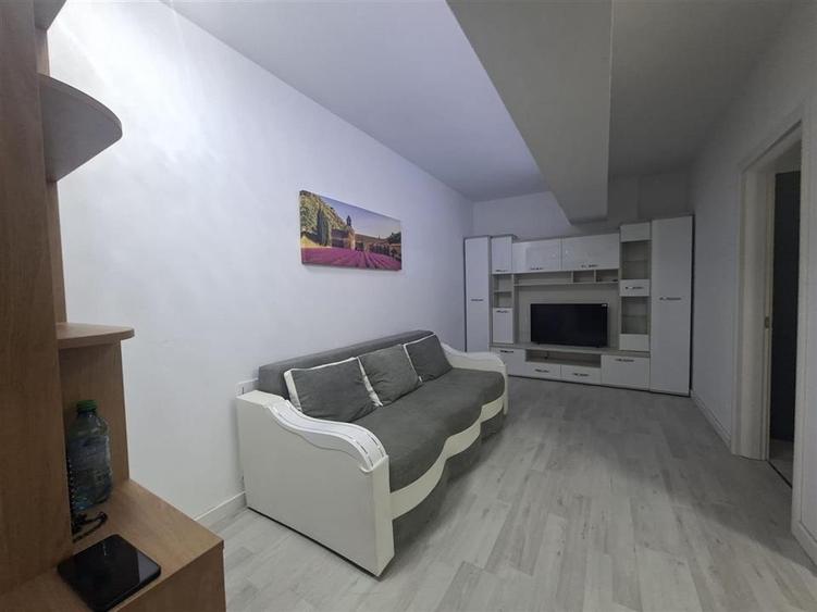 Apartament cu 2 camere decomandat, mobilat în Tătărași