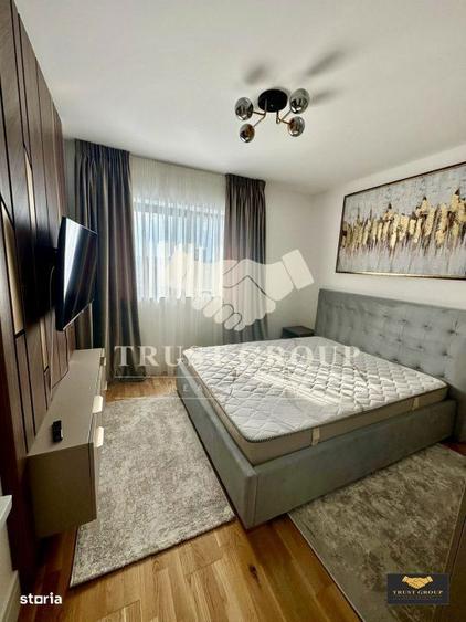 Apartament cu 3 camere, mobilat în Tei
