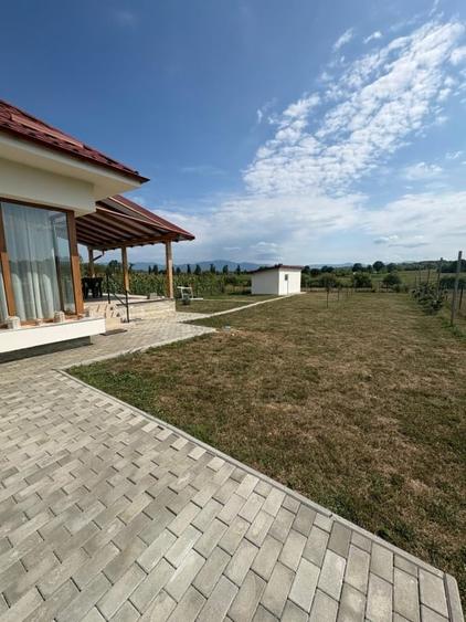 Casă individuală cu 4 camere cu Teren 1200 Mp în Chechiș