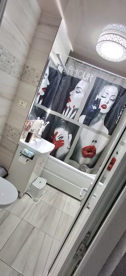 Apartament cu 2 camere decomandat în Năvodari