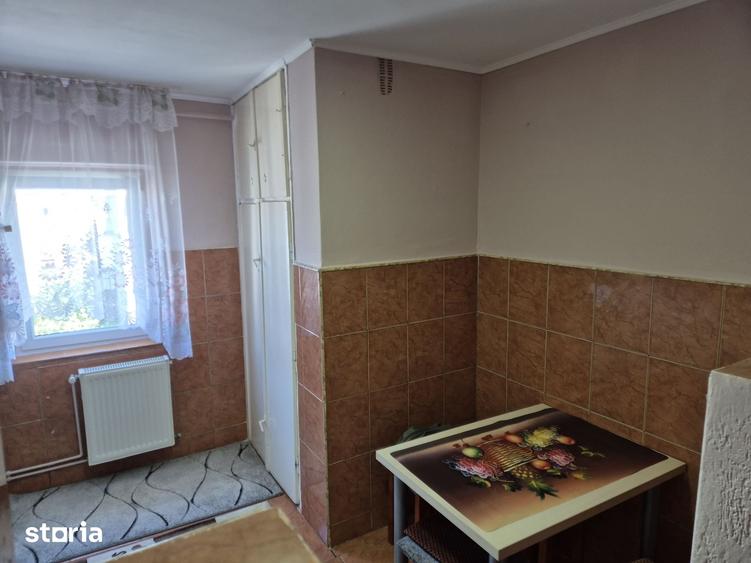 Apartament cu 2 camere semidecomandat în Confecții