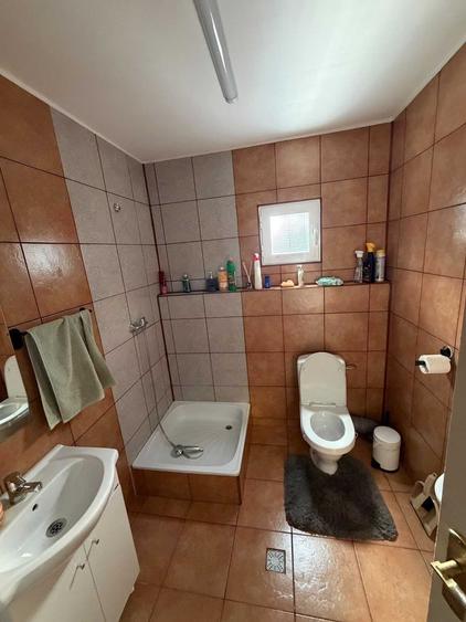 Spațiu comercial, de 200 mp, în Brâncoveanu
