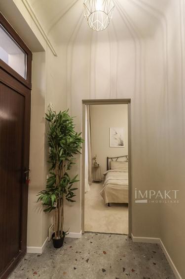 Apartament cu 2 camere semidecomandat, mobilat în Central