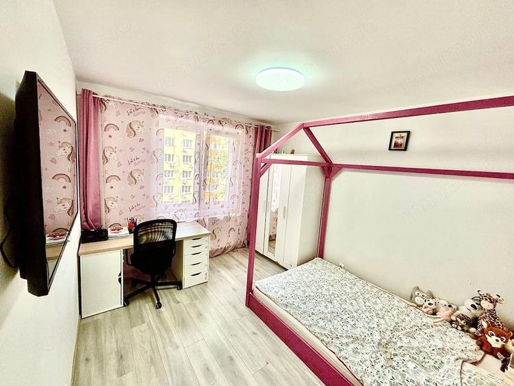Apartament cu 3 camere decomandat în Titan