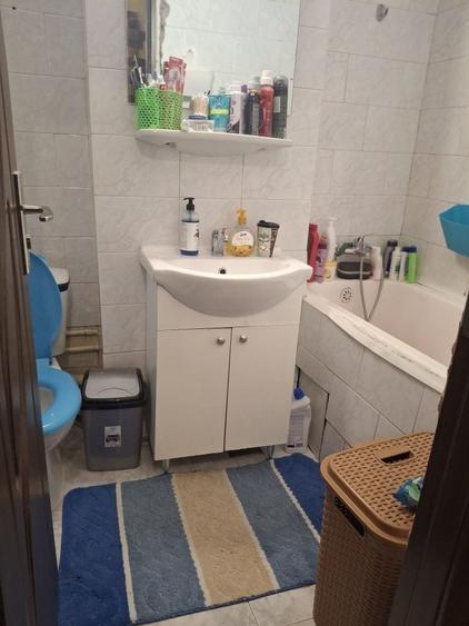 Apartament cu 2 camere semidecomandat în Tătărași