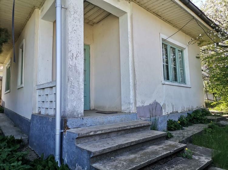 Casă cu 3 camere în Central