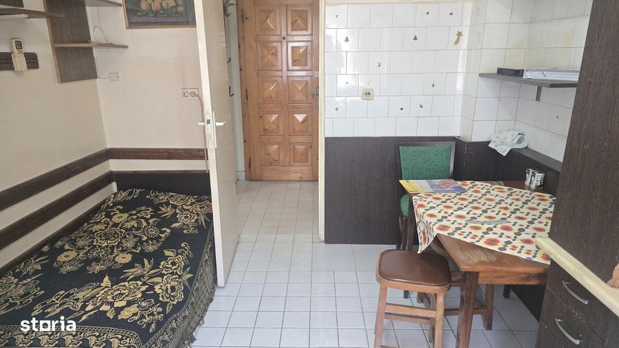 Apartament cu 2 camere decomandat în Zamfirescu