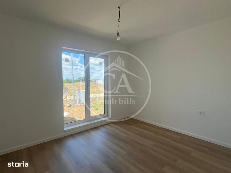 Casă cu 4 camere decomandat cu Teren 500 Mp în Sântandrei