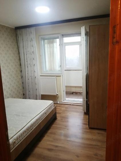 Apartament cu 4 camere decomandat în Viziru 3