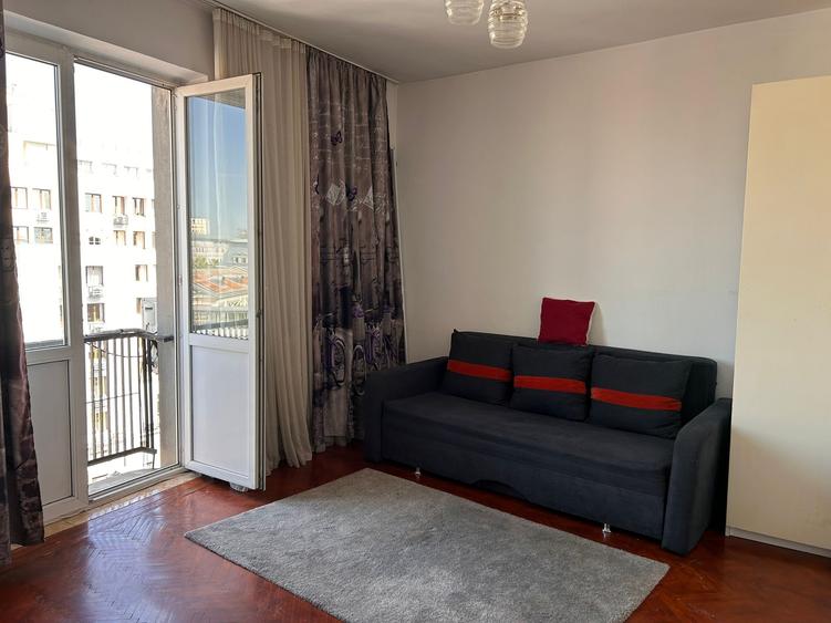 Apartament cu 2 camere decomandat în Universitate