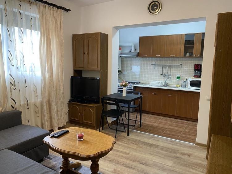 Apartament cu 2 camere decomandat în Rahova