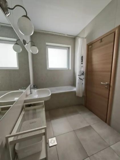 Apartament cu 3 camere decomandat, mobilat în Barbu Văcărescu
