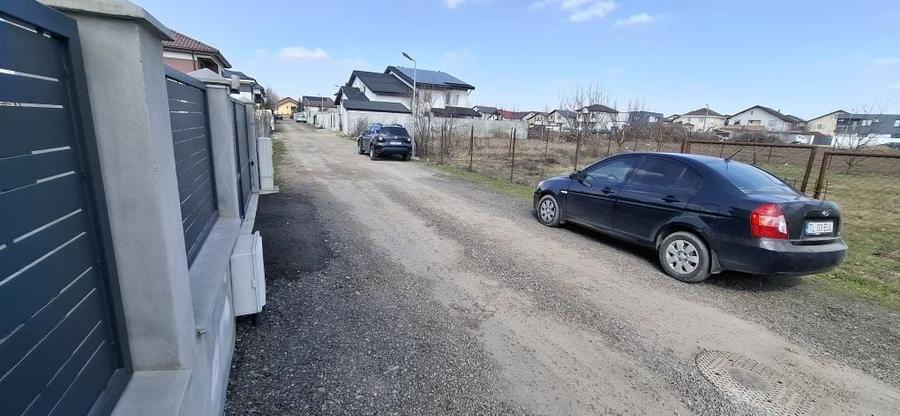 Teren de 400 mp, în Exterior Vest