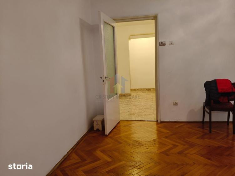 Apartament cu 2 camere semidecomandat în Hipodrom