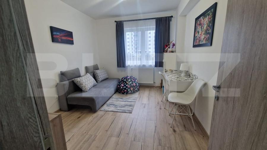 Apartament cu 3 camere decomandat, mobilat în Tractorul