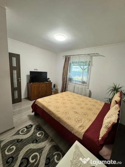 Casă cu 4 camere cu Teren 720 Mp în Satu Nou de Sus
