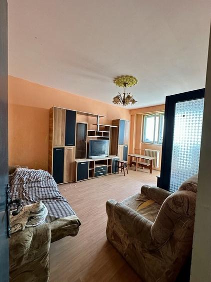 Apartament cu 3 camere decomandat în Prelungirea Ghencea