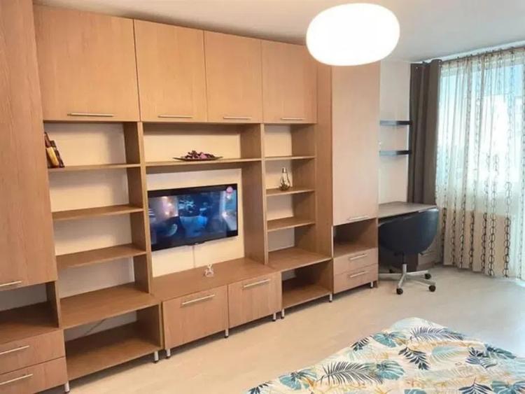 Garsonieră semidecomandată, mobilată în Dristor