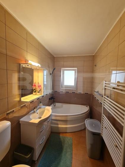 Apartament cu 2 camere, recent renovat, parcare, zona Florilor - 9