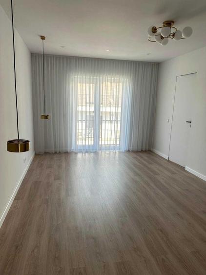 Apartament cu 3 camere decomandat în Sântana de Mureș