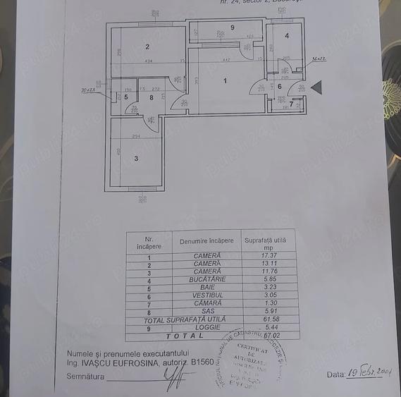 Apartament cu 3 camere semidecomandat în Colentina