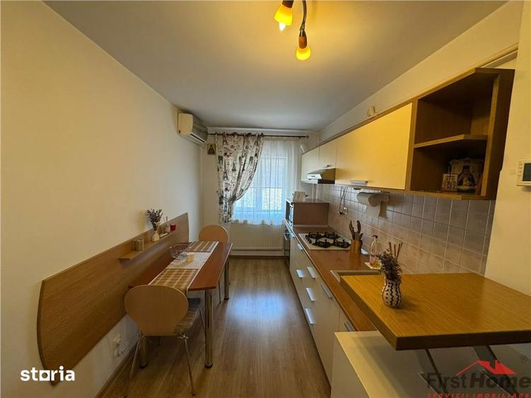 Apartament cu 2 camere, mobilat în Central
