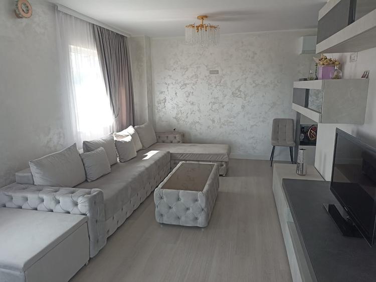 Casă individuală cu 4 camere cu Teren 300 Mp în Central