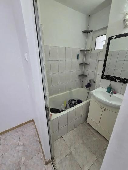 Apartament cu 2 camere semidecomandat în Viziru 1