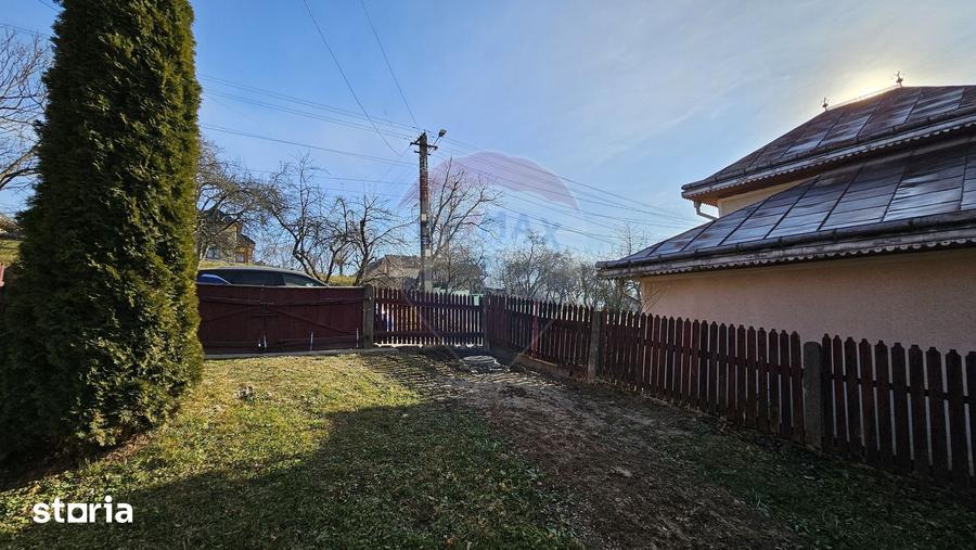 Casă cu 3 camere cu Teren 900 Mp în Poieni-Solca