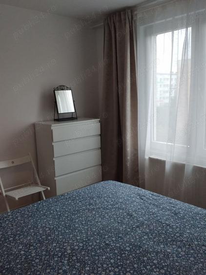 Apartament cu 3 camere decomandat în Berceni