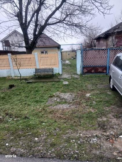 Casă cu 3 camere în Golfin
