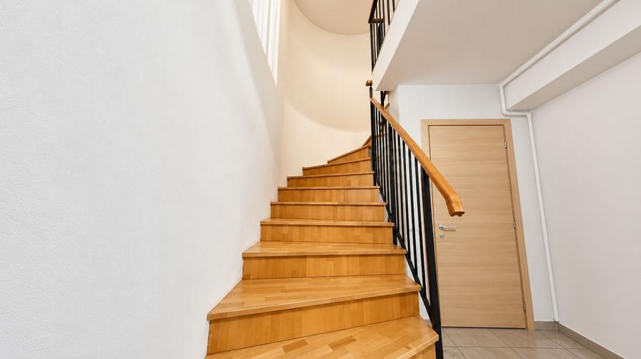 Apartament cu 3 camere, mobilat în Dristor