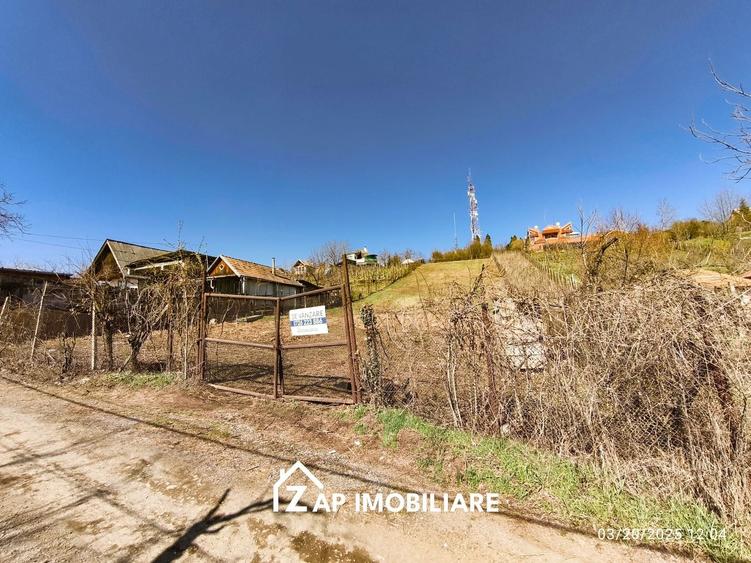 Teren Construcții intravilan de 1755 mp, în Platou