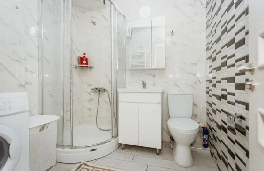 Garsonieră decomandată în Herăstrău